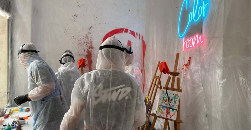 Bordeaux: Color Room - Create Your Work of Art - Key Points