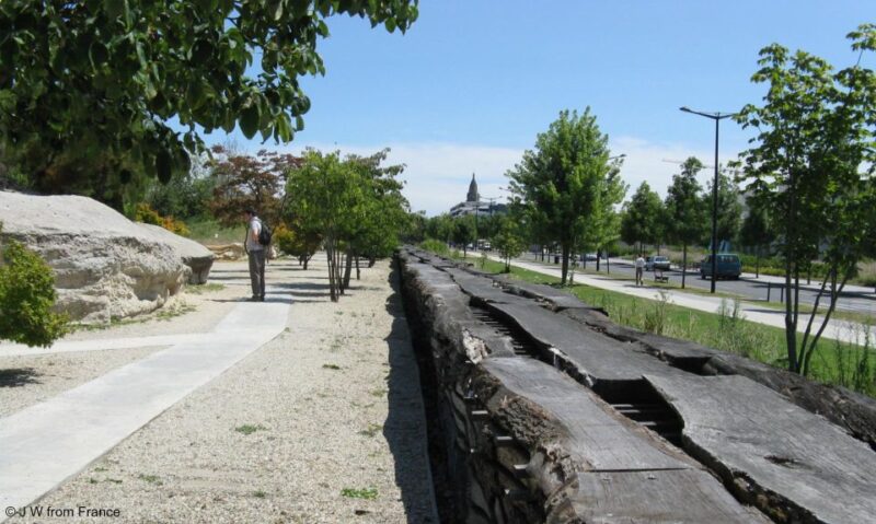 Bordeaux Contemporary Landscapes - Water Mirror: Understanding Bordeauxs Developments