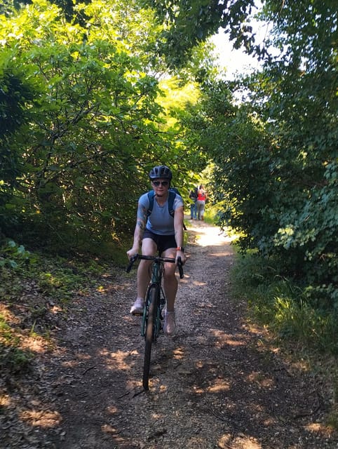 Bordeaux Countryside & Vineyards by Gravel Bike - Equipment and Inclusions