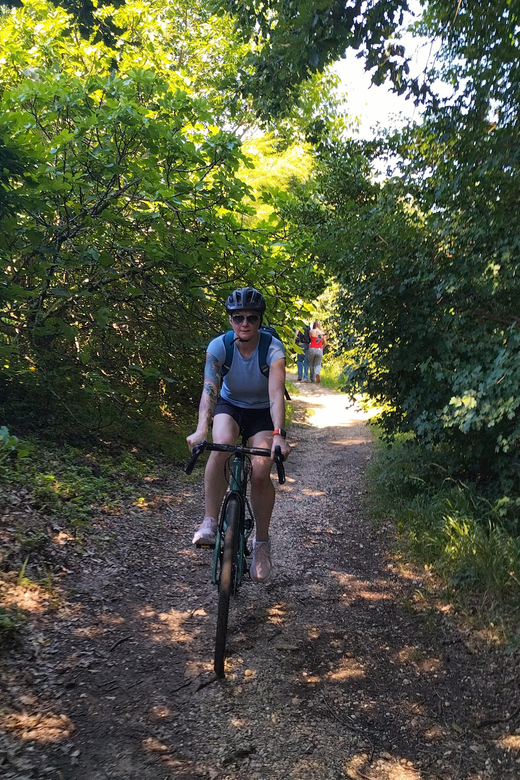 Bordeaux Countryside & Vineyards by Gravel Bike - Preparation and Meeting