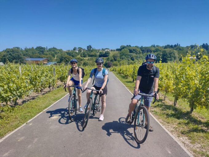 Bordeaux Countryside & Vineyards by Gravel Bike - Gravel Bike Adventure