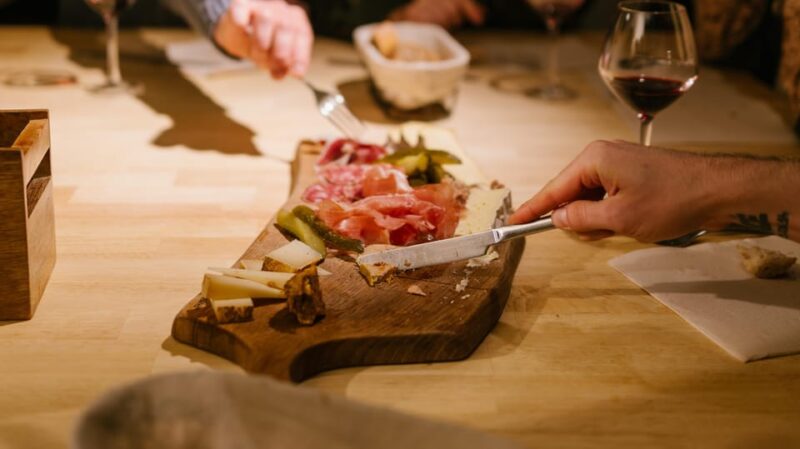 Bordeaux : Evening Food and Wine Tour With Local Delicacies - Savoring Local Delicacies and Artisanal Flavors