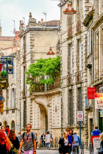 Bordeaux: Express Walk With a Local in 60 Minutes - Highlights of the Experience