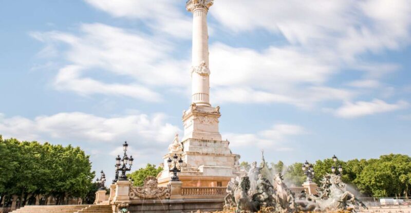 Bordeaux: First Discovery Walk and Reading Walking Tour - App Requirements and Usage