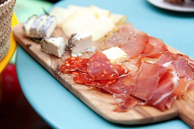 Bordeaux Food Tour in the Wine District : Discover What Makes Bordeaux so Famous - Meeting and End Points