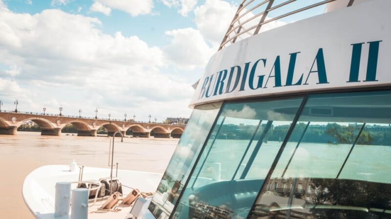 Bordeaux: Guided Wine and Canelé Discovery Cruise - Guided Tour and Informative Commentary