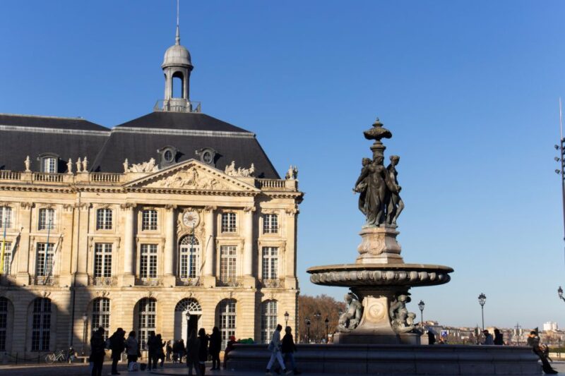 Bordeaux Historic and Gourmet Food Walking Tour - Key Points