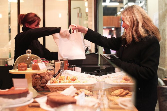 Bordeaux Old Town & Market Local Food With Wine Tastings Tour - Dress Appropriately for the Tour