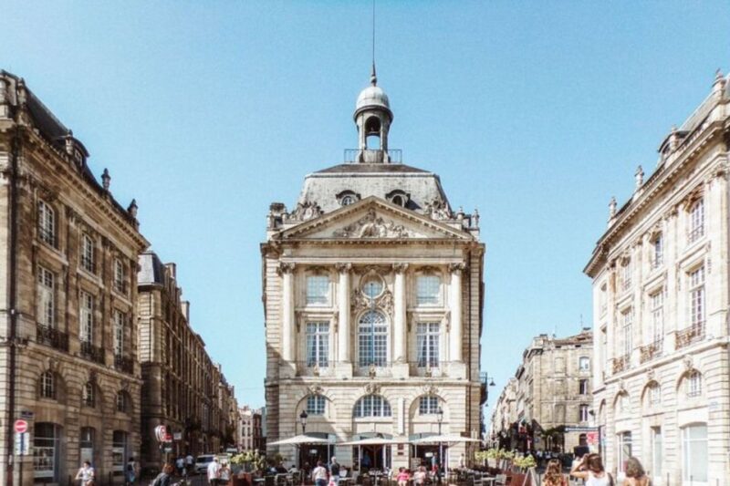 Bordeaux: Private Custom Tour With a Local Guide - Benefit From Local Knowledge