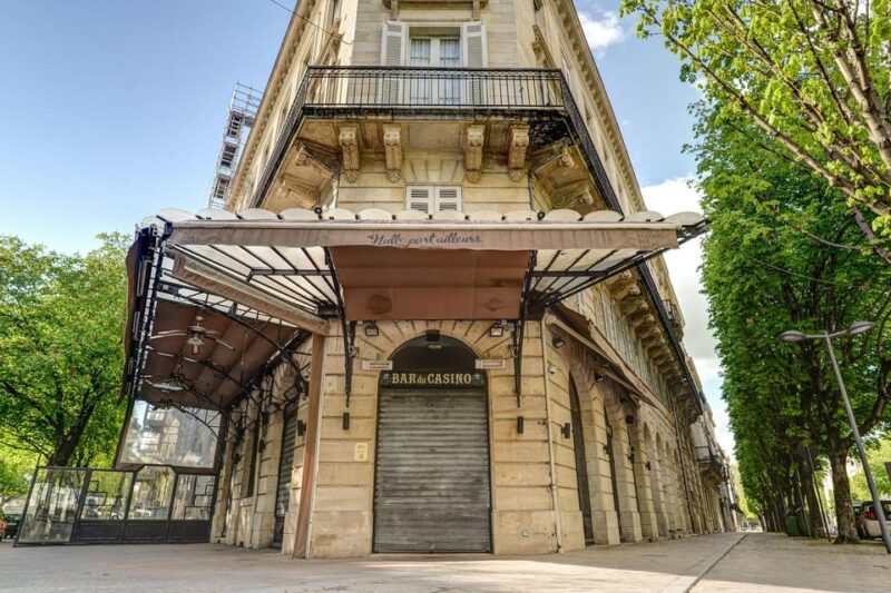 Bordeaux Private Guided City Tour - Customization and Support