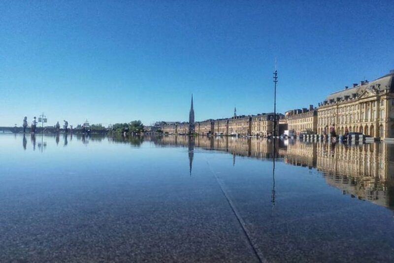 Bordeaux: Private Guided Walking Tour & Cite Du Vin - Exploring Bordeauxs History