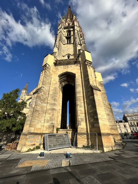 Bordeaux: Private Walking Tour + Glass of Bordeaux Wine - Booking and Cancellation
