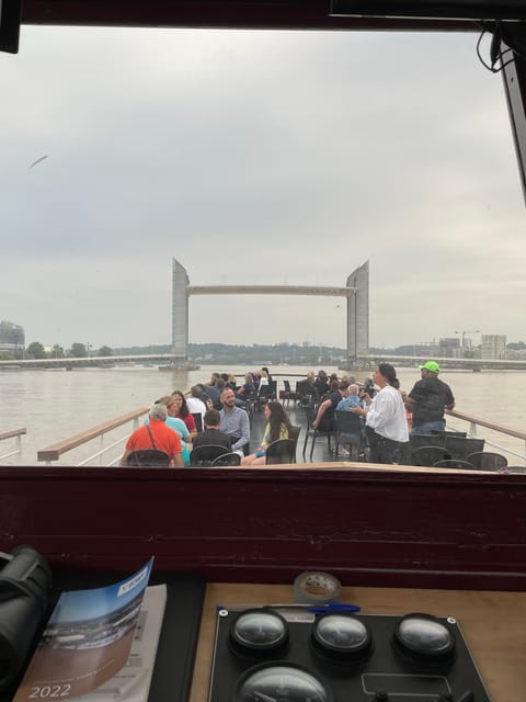 Bordeaux: River Garonne Cruise With Glass of Wine and Canelé - Bordeaux Landmarks Seen