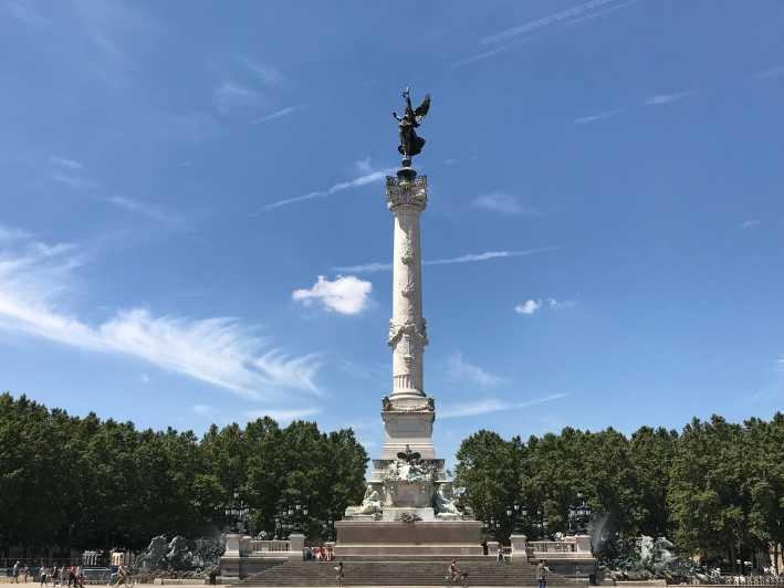 Bordeaux: Small Group - Guided Walking Tour - Guide Expertise