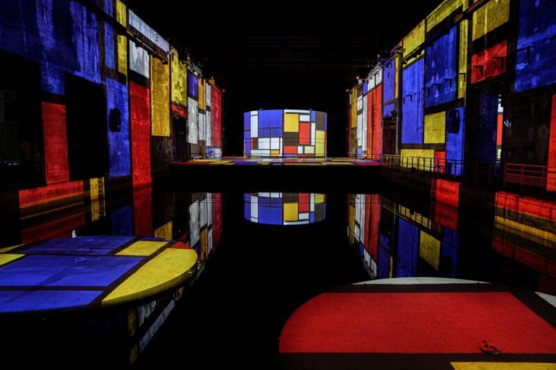 Bordeaux: the Bassins Des Lumières Immersive Exhibition - Experience Highlights