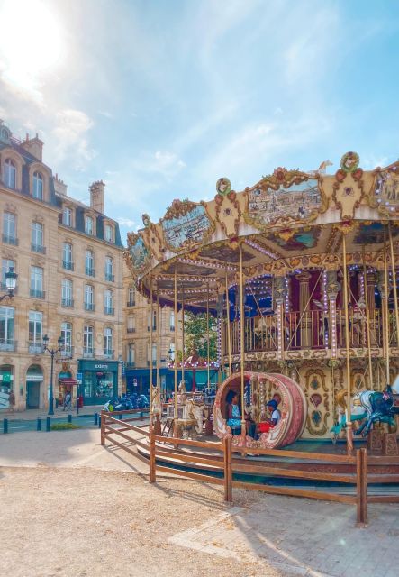 Bordeaux: Tour With Private Guide - Quai De La Garonne and Porte Cailhau