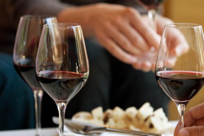 Bordeaux: Wine Tour and Tasting - Included Offerings
