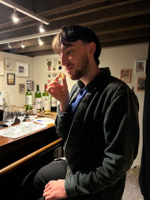 Bordeaux Wines: Tasting Class With 4 White Wines and Cheese - Exploring the Bordeaux Blend