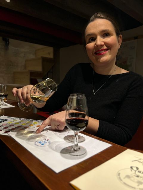 Bordeaux Wines: Tasting Class With 4 White Wines and Cheese - Unlocking the Secrets of Tasting