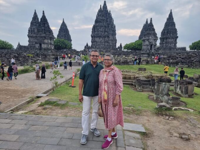 Borobudur and Prambanan Temple Tour With Climb - Important Notes