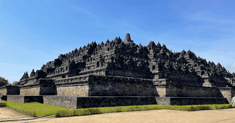 Borobudur, Chicken Church, & Mendut Temple by Motorbike - Discovering Mendut Temple