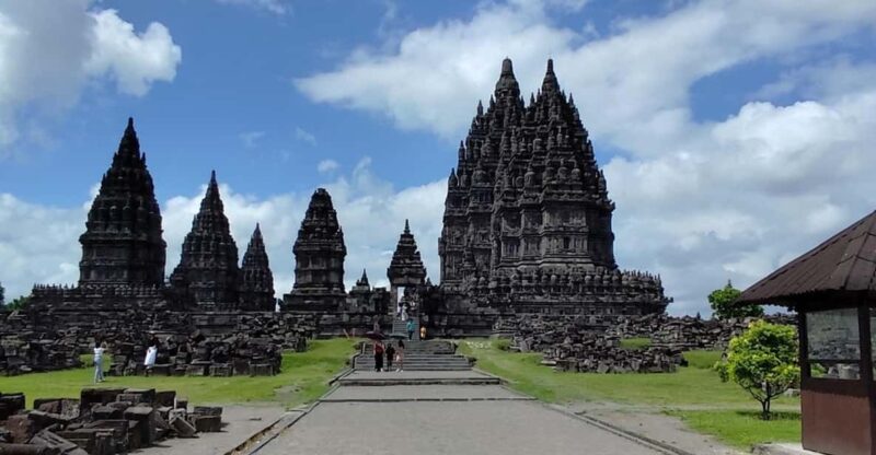 Borobudur Climb To The Top, Prambanan & Ramayana Ballet - Itinerary Highlights
