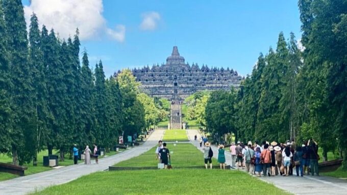 Borobudur Climb to the Top & Prambanan With Ticket Included - Frequently Asked Questions