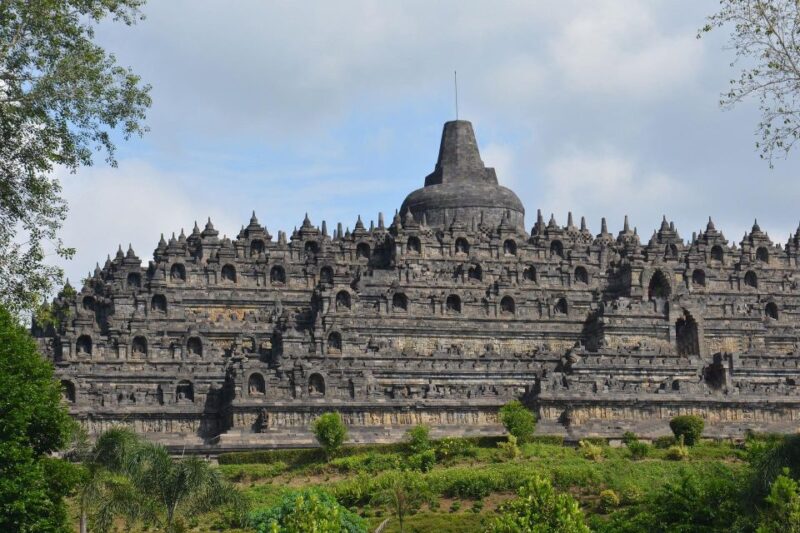 Borobudur Climb Top, and Prambanan, Ticket Include - Inclusions and Amenities