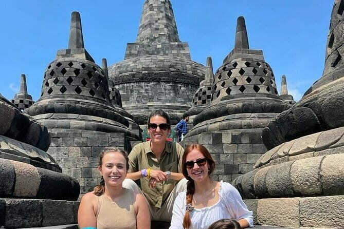Borobudur Climb Up and Selogriyo Temple Rice Terraces Trekking - Key Points