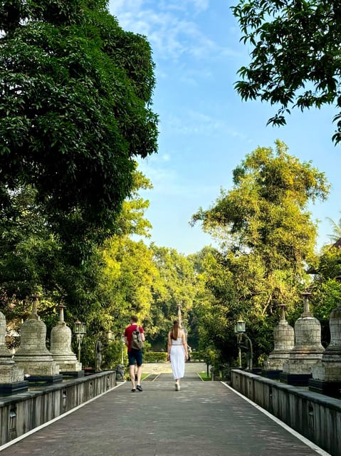 Borobudur Climb up to the Structure and Prambanan Tour - Prambanan Visit