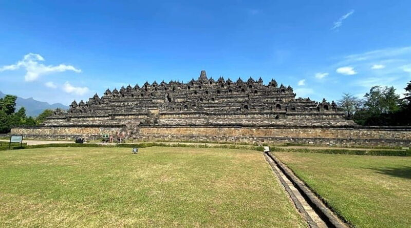 Borobudur, Prambanan, Plaosan, & Ijo Temple Sunset - Booking Information