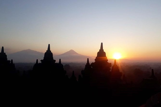 Borobudur Sunrise and Dieng Plateau Tour - Key Points