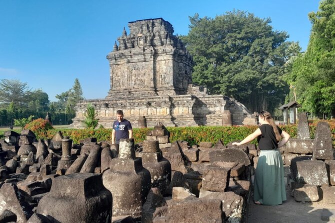 Borobudur Sunrise From Setumbu Hill and Great Temples Tour - Transportation and Accessibility