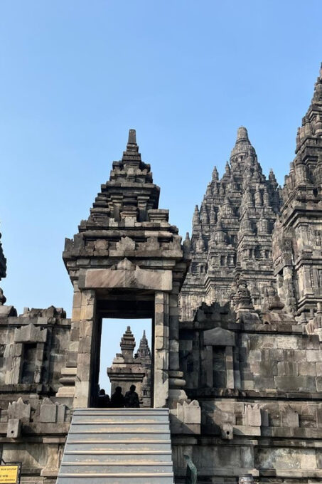 Borobudur Sunrise From Setumbu, Merapi and Prambanan Tour - Return