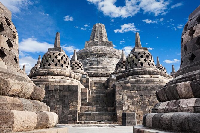 Borobudur Sunrise via VIP Gate Manohara Borobudur - Key Points