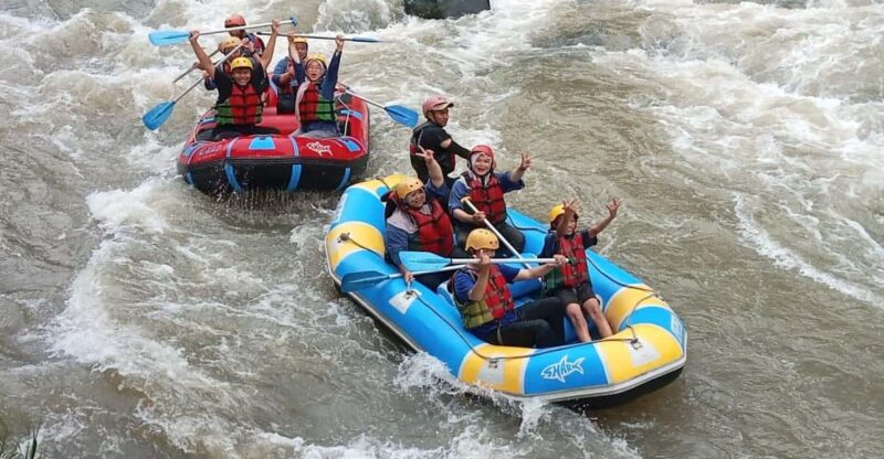 Borobudur Temple & Elo Rafting Tour. - Key Points