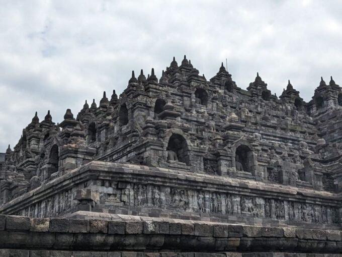 Borobudur Temple & Rice Terrace Walking to Selogriyo Temple - Cancellation and Refund Policy