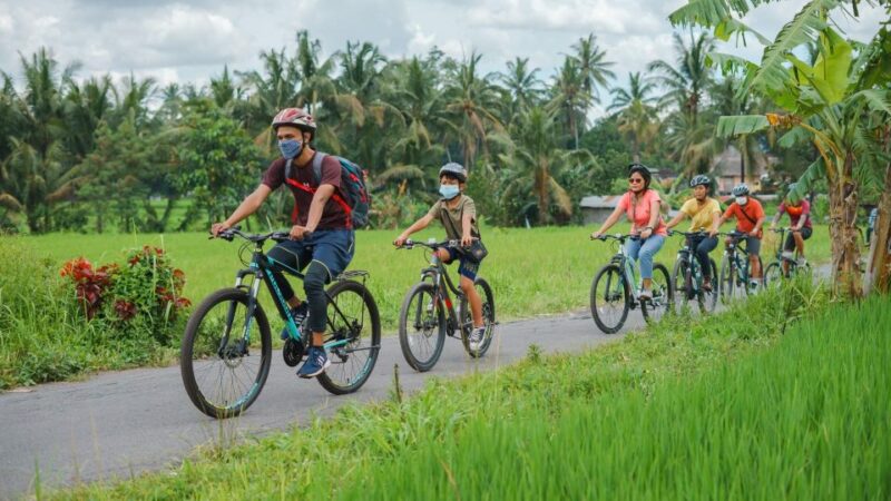 Borobudur Village Cycling and Temple Tour With Transfer - Important Information