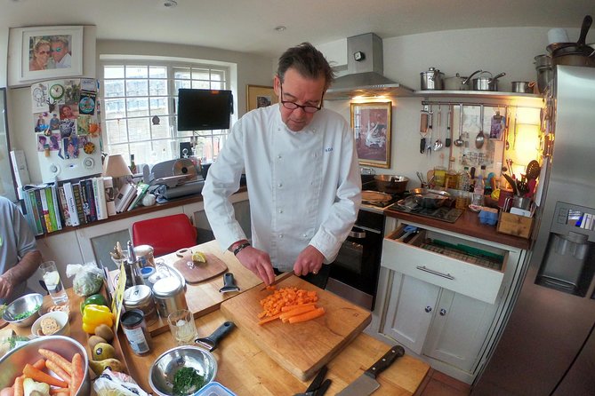 Borough Market Visit & Cooking Class in London With a Food Professional - What to Expect During the Class