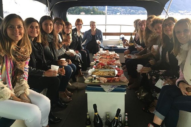 Borromean Islands Private Hop-On Hop-Off Boat Tour From Stresa - Meeting and Pickup