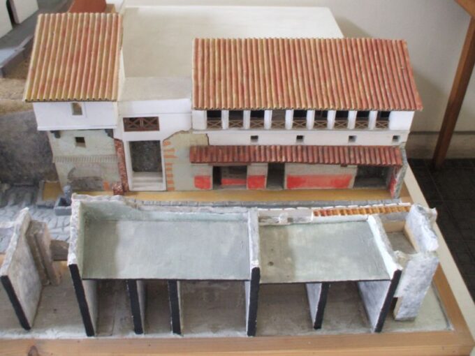 Boscoreale: Antiquarium & Villa Regina Private Tour - Facilities at Villa Regina