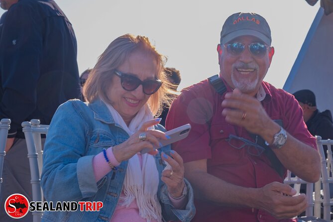 Bosphorus Cruise Boat Tour In Istanbul For 2 Hours - Tour Group Size and Accessibility