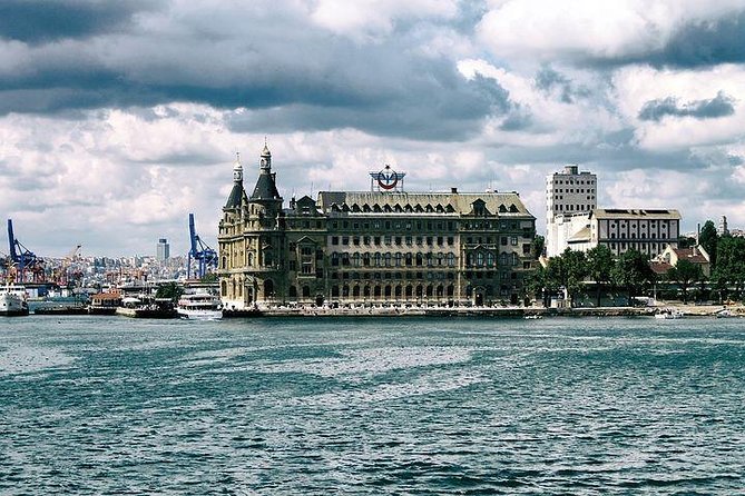 Bosphorus Cruise With Unlimited Alcohol - Booking and Cancellation Policy