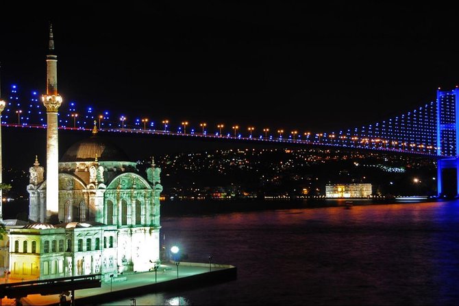 Bosphorus Dinner Cruise With Folk Dance and Live Performances - What to Expect During the Cruise