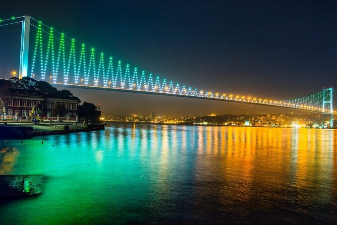 Bosphorus Dinner Cruise With Live Performance - Group Size and Capacity