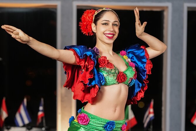 Bosphorus Dinner Cruise With Live Performance, Folk Dance and DJ - Entertainment and Performances