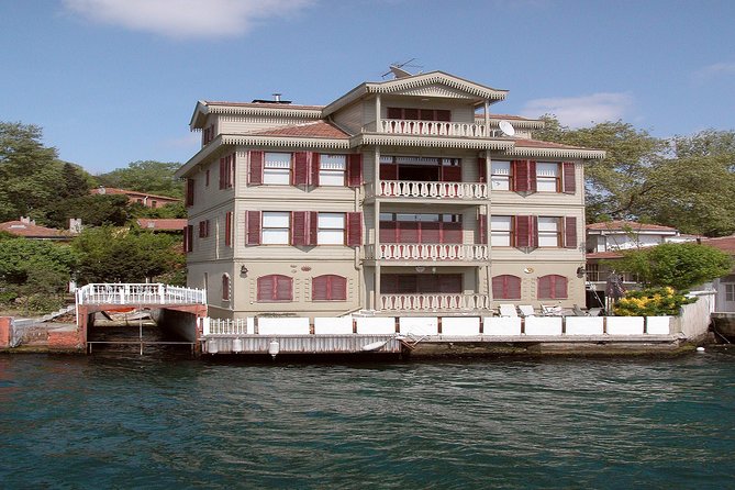 Bosphorus, Golden Horn and Eminönü District Tour - Transportation and Comfort