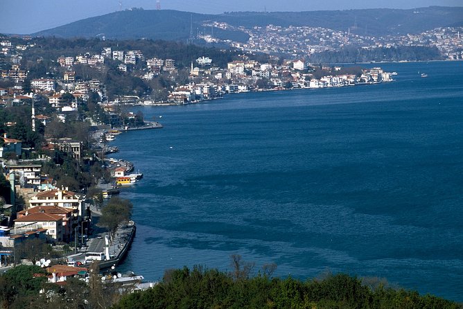 Bosphorus, Golden Horn and Eminönü District Tour - Tour Accessibility