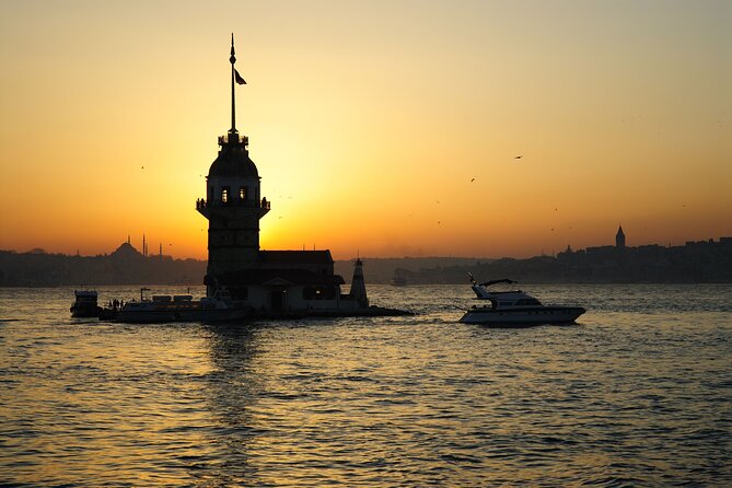 Bosphorus Private Sunset Cruise on a Yacht With Wine - Captivating Sunset Panorama