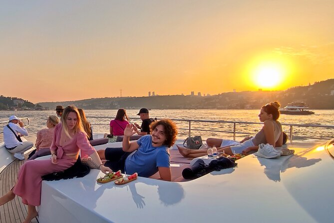 Bosphorus Sunset Cruise on Luxury Yacht - Minimum Travelers Requirement